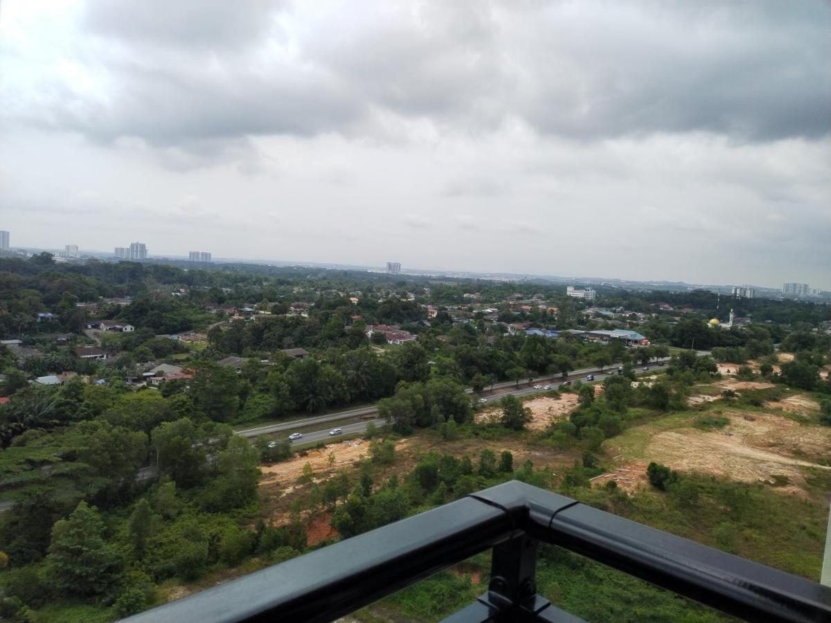 Lovely Sweet Home Johor Bahru Buitenkant foto